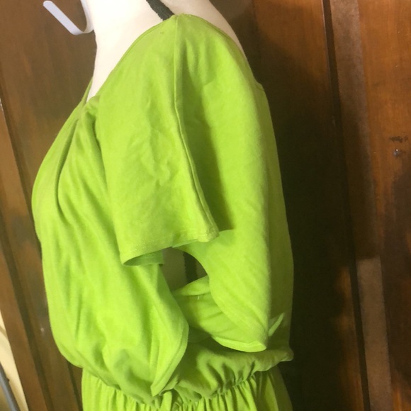 NWOT—Super Cute Women’s Dress Size Large - Picture 3 of 5